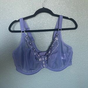 Elomi Purple Underwire Bra with Lace Details. never worn